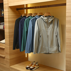 
Awesome goods are available! Three-dimensional cut autumn lightweight four-sided elastic outdoor casual jacket couple hooded jacket