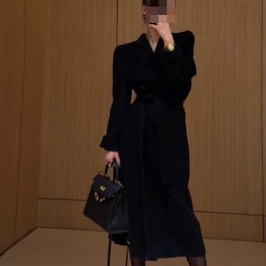 
Hepburn style high-end double-sided cashmere coat for women, mid-length, waist-slimming, slimming, knee-length woolen coat for winter