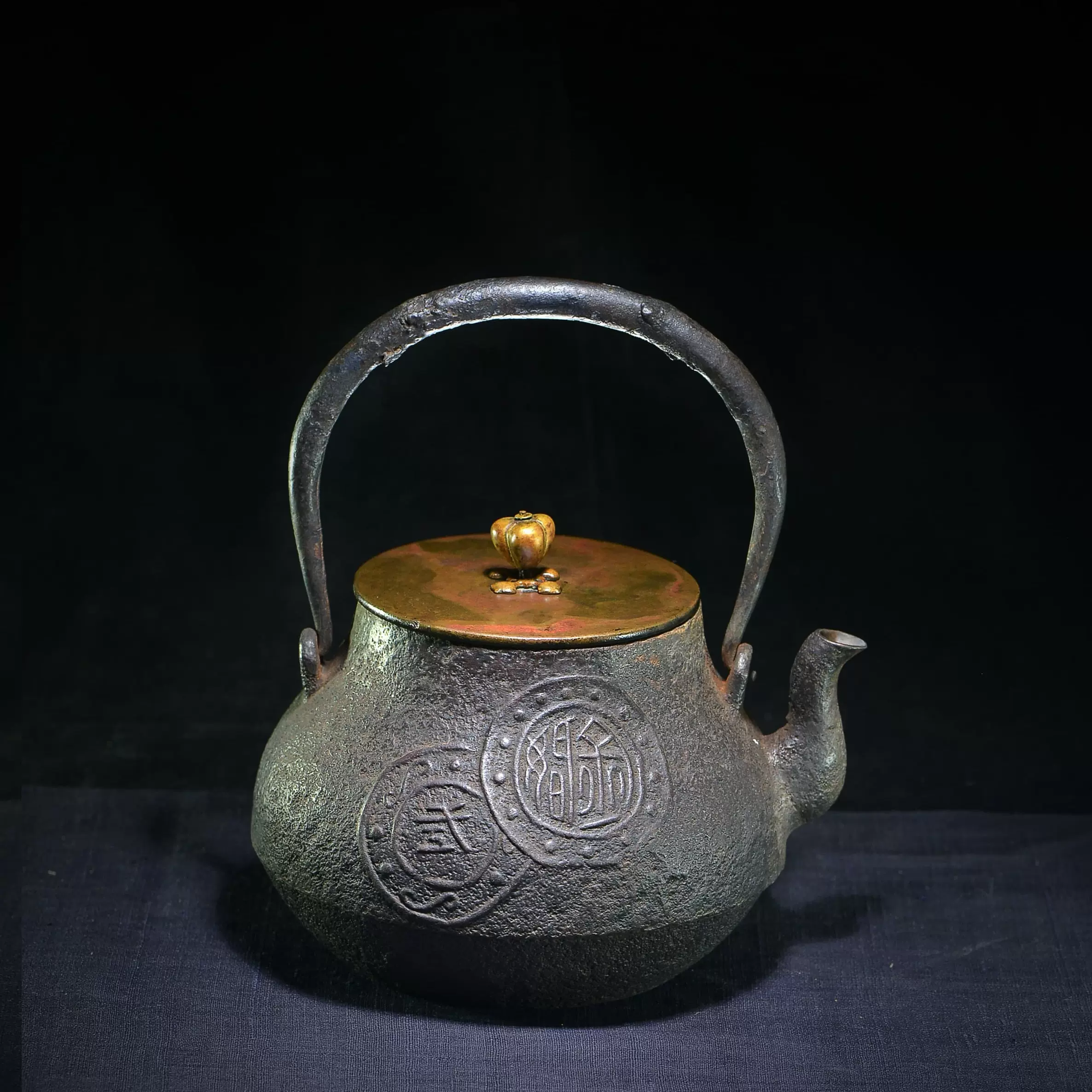 日本手工鐵壺明治時期長閑型嵌銀雙款鑄鐵茶壺1.6L