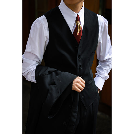 UGENTLE men's clothing brand elegant black three -piece all -cap business gentleman 6 single -row V -neck vest
