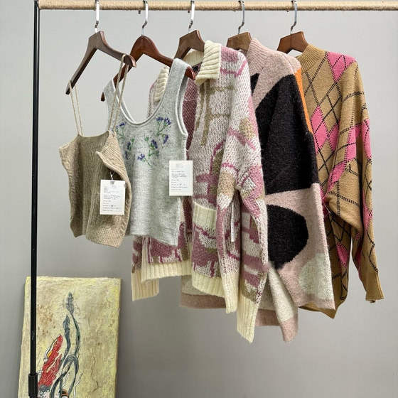 
Foreign trade single product knitted texture camisole loose V-neck round neck dropped shoulder sleeve sweater cardigan for women autumn and winter