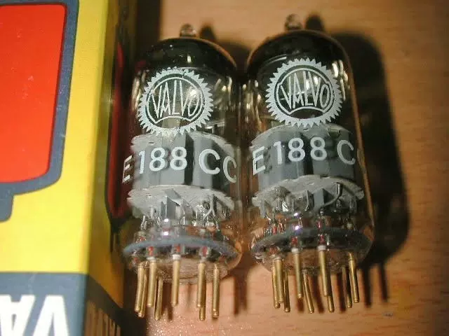 真空管 E188CC VALVO 7308 6DJ8 ECC88 マーリー 6922 同等