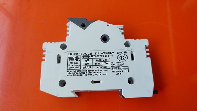  WOHNER  ǻ Ȧ 31110 ܱ 32A 690V-