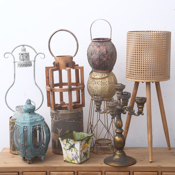 A large collection of unique items - American home garden decorations, iron art, wooden distressed crafts, gardening groceries, hanging ornaments