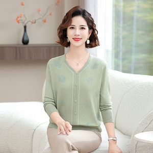 Mom autumn clothes knitted clothes 2024 new thin bottoming small shirt middle and elderly women's spring and autumn long -sleeved T -shirt
