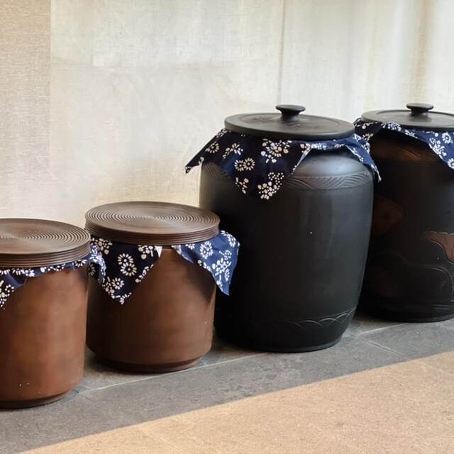 Pu'er tea storage box Yunnan built water purple pottery tea leaf tank ...