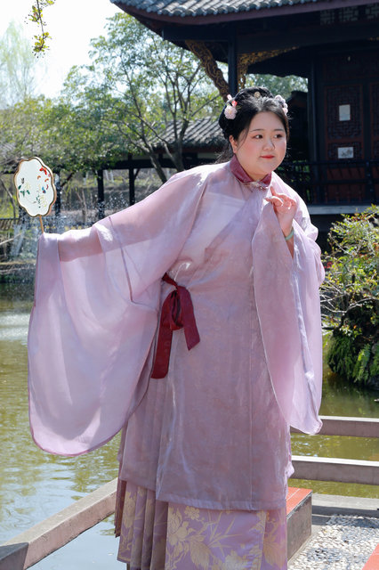 Weixia Qinghara 189 now 49 mind not to shoot <Wingbird> long gown late Ming wind large size Chinese suit