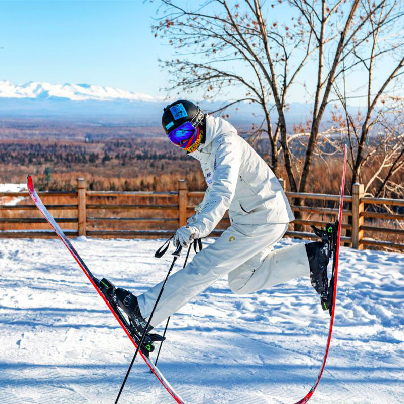雪季大促 | 张家口崇礼万龙滑雪场1晚多店可选含早+汤泉+滑雪套餐