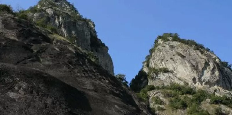 九龙湾火山熔岩景区图片