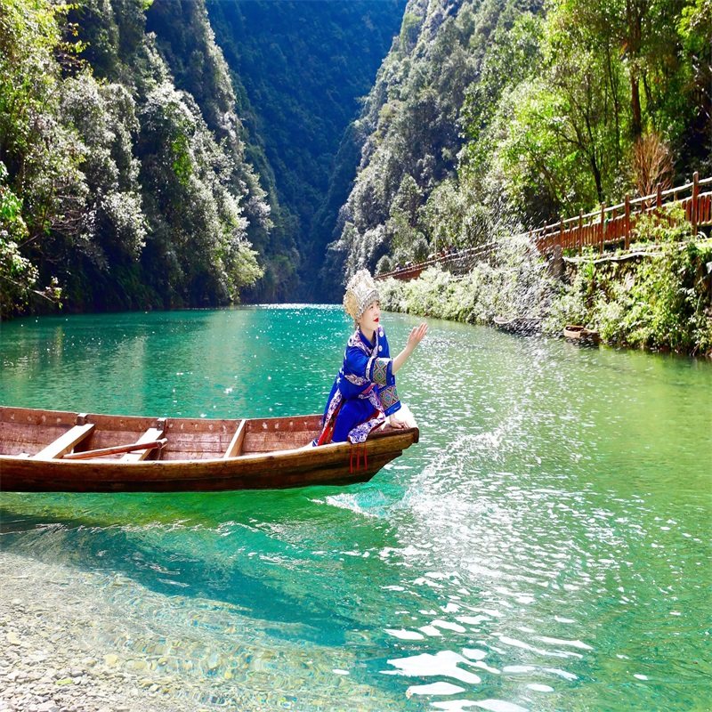 恩施宜昌8日游 恩施大峡谷屏山腾龙洞梭布垭长江三峡三峡人家 - 定制游预订