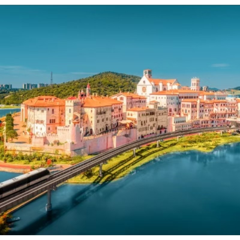 【双人/2大1小家庭套票】大王山假日酒店2晚+欢乐海洋+欢乐雪域+华谊兄弟+国际大马戏