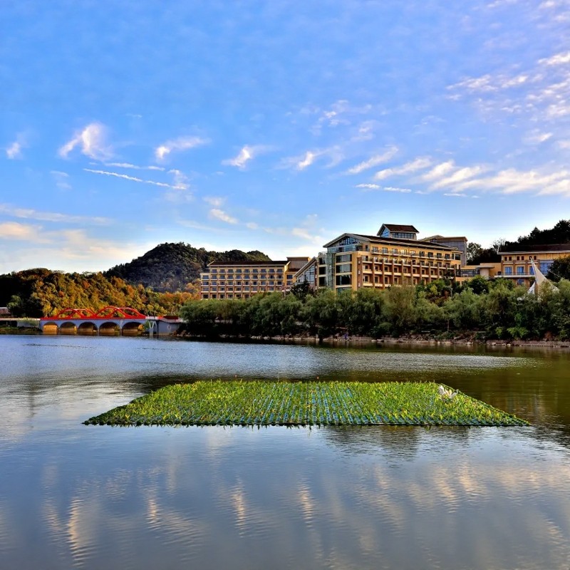 【醉美青山湖】2天1晚杭州中都青山湖畔大酒店+青山湖游船+水上森林门票