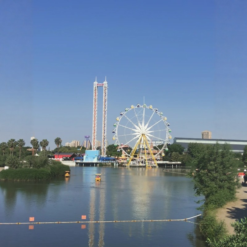 四川『双面成都』住皇冠 欢乐谷+熊猫基地/双遗 二选一 3天2晚