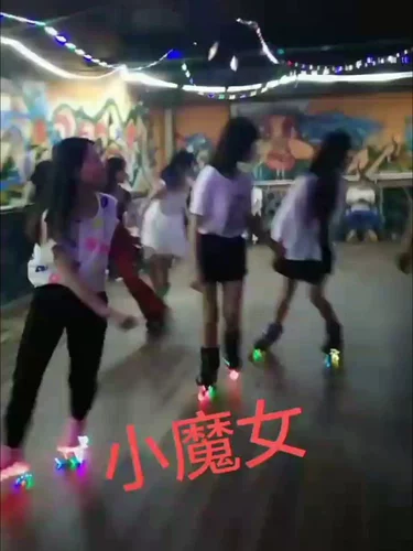 Martens, детские спортивные коньки на четырех колесах для взрослых подходит для мужчин и женщин для уличного катания