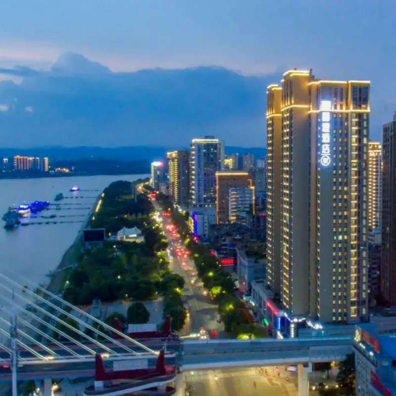 宜昌清江画廊+帅府铂风/均瑶国际+国贸酒店+宜锦美怡酒店+水云岚/万达丽橙·智自驾游 - 定制游预订