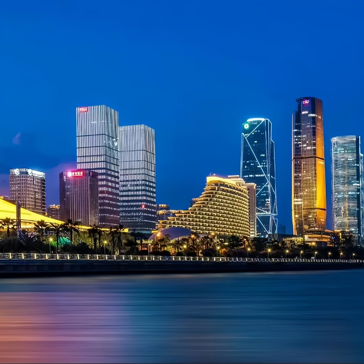 厦门国际会议中心酒店2天1晚丨豪华海景大/双床房(阳台) 双早丨鼓浪屿船票2张 - 定制游预订