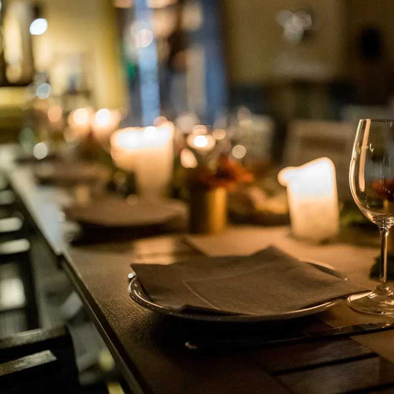 【乐享】昆明滇池美景高端酒店园景阳台房2天1晚+3人昆明热雪奇迹3小时滑雪教学+下午茶 - 定制游预订