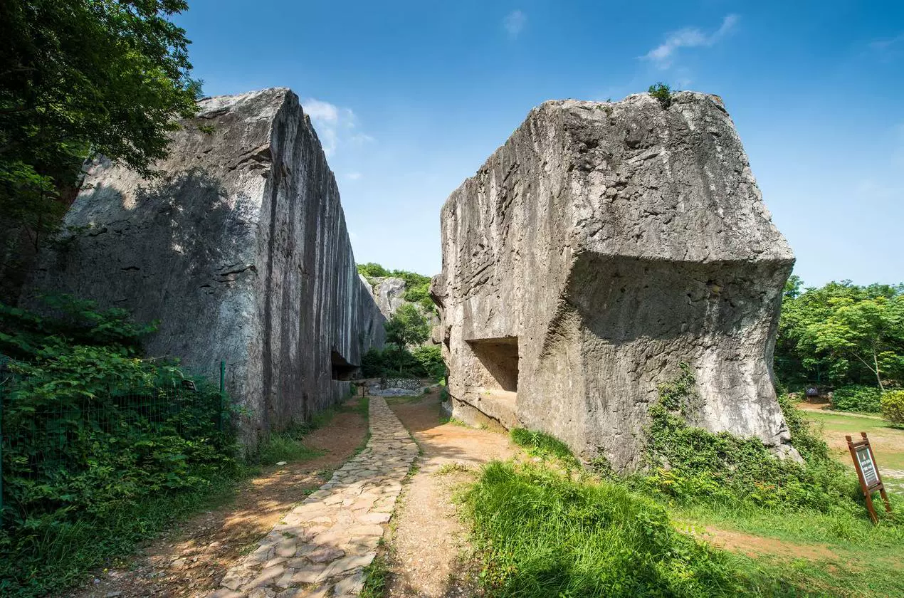 阳山碑材图片