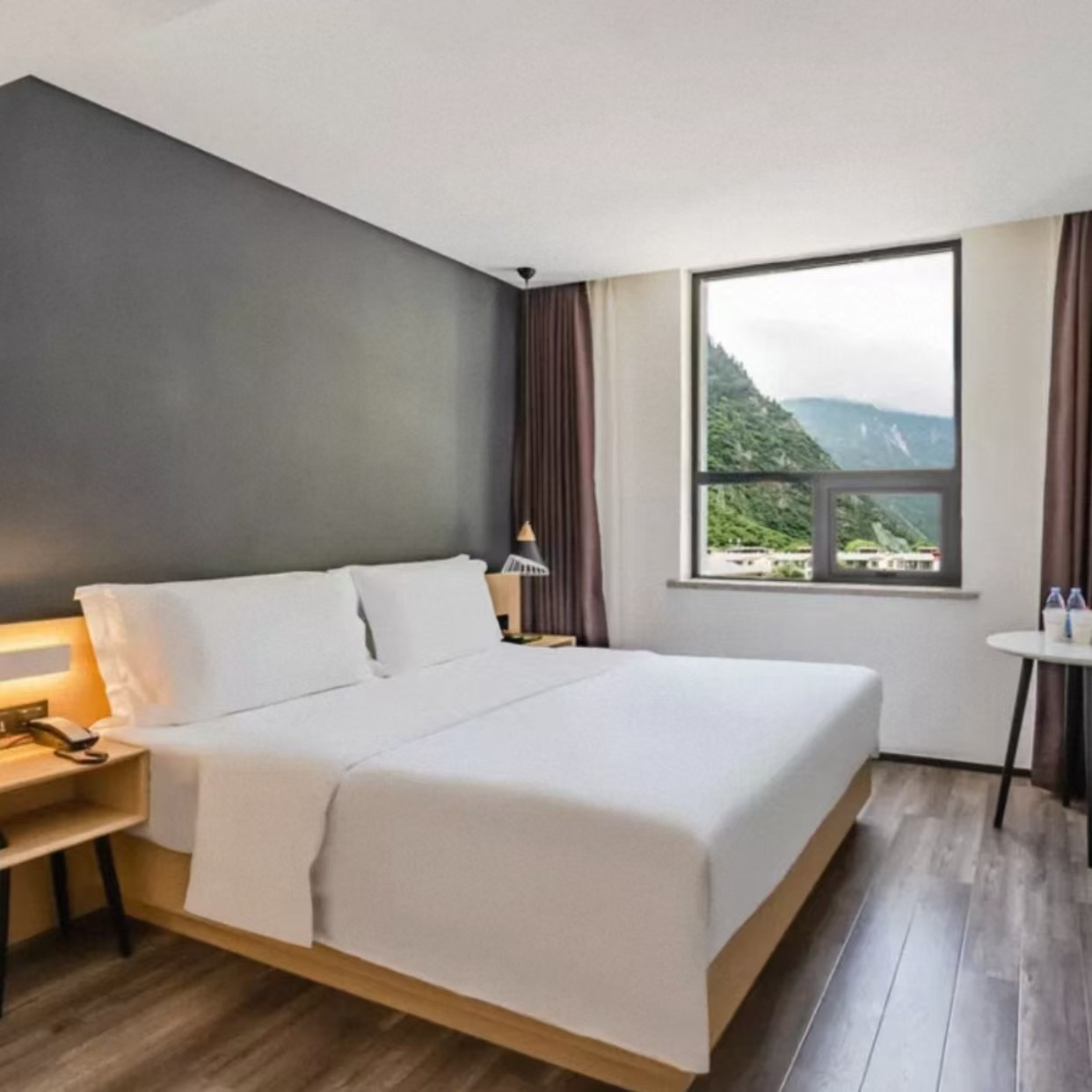 3天2晚四川九寨沟自由行住九寨沟亚朵轻居酒店+九寨沟门票+可选其他酒店+早餐