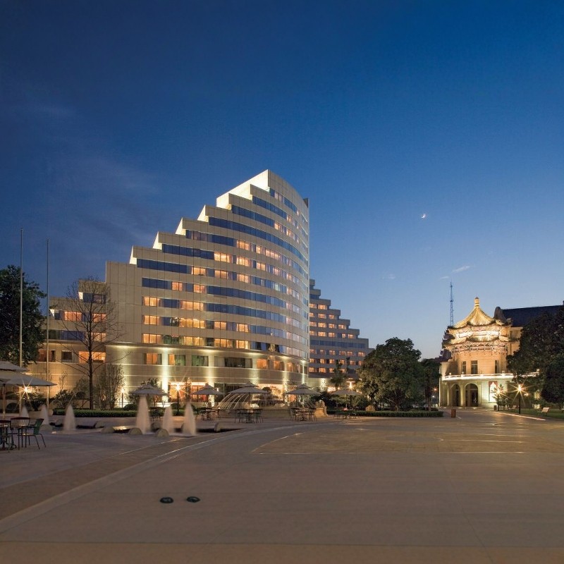 【法式奢华 | 毗邻钟鼓楼】3天2晚(大唐芙蓉园+梦回大唐) | 西安索菲特人民大厦*陕西 - 定制游预订