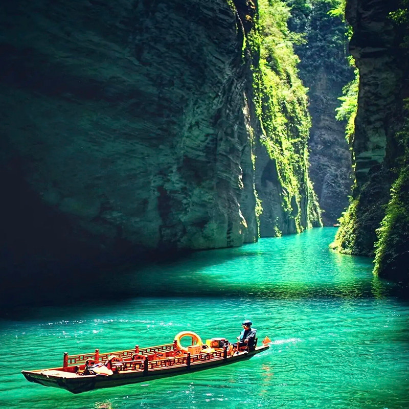 【16人小V团】恩施3日游 | 梭布垭+屏山峡谷+景点自选| 夜游宣恩 - 定制游预订