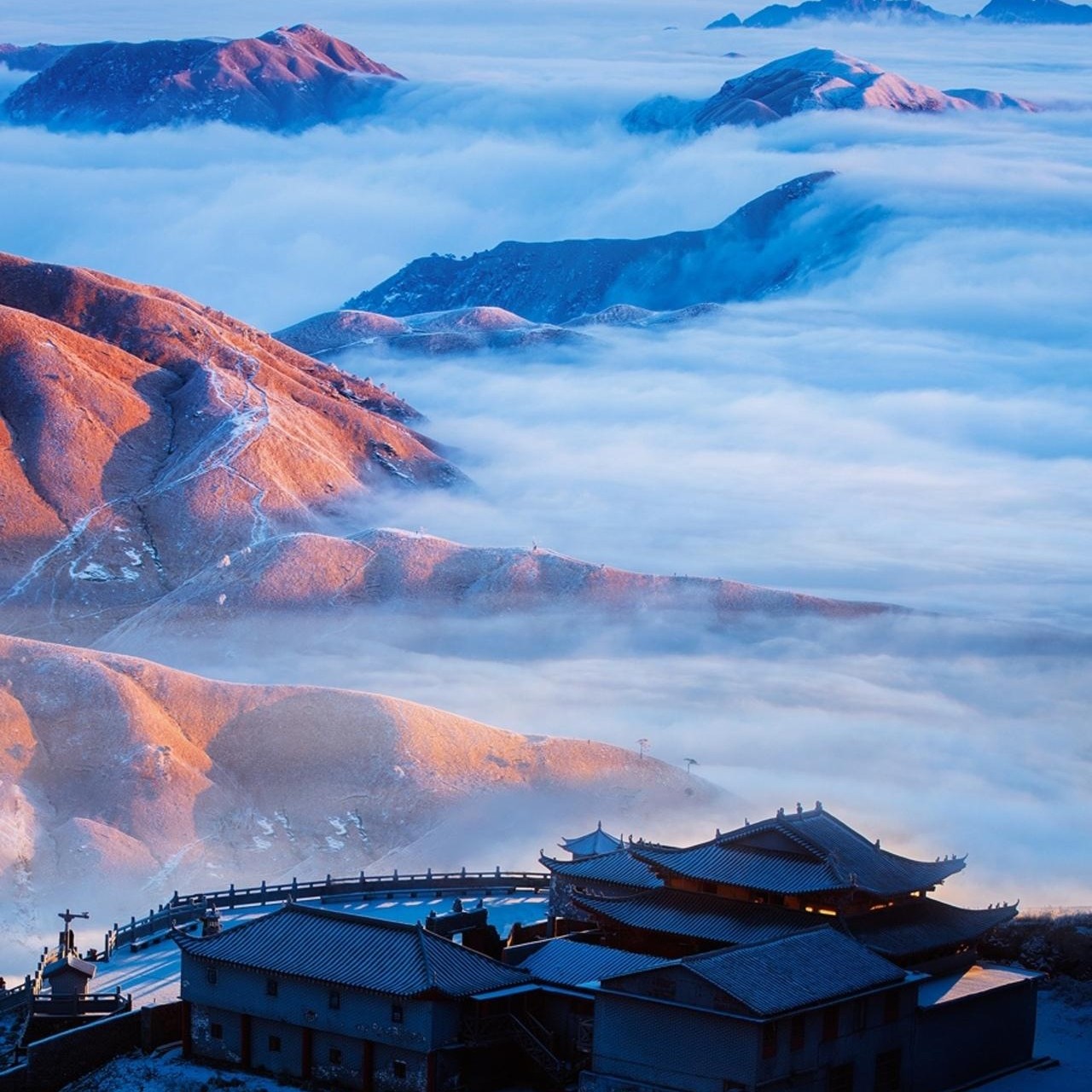 爆款【高铁往返3天】萍乡武功山+金顶+绝望坡+发云界+云海日出 - 定制游预订