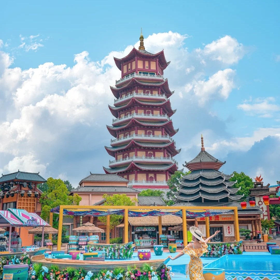 天津生态城海博馆亚朵酒店住宿+天津方特欢乐世界成人门票