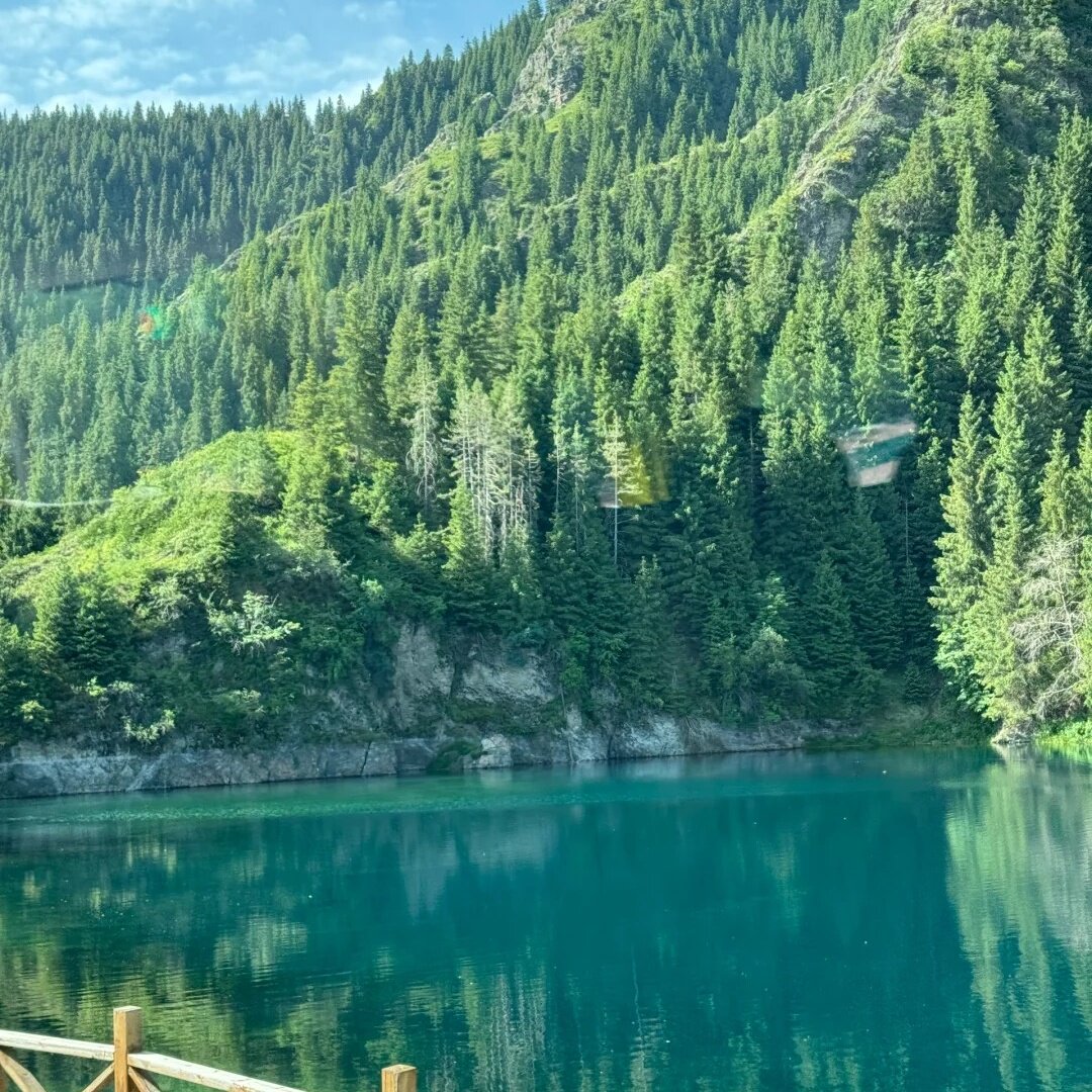 乌鲁木齐米东华美达酒店住宿+天山天池成人门票