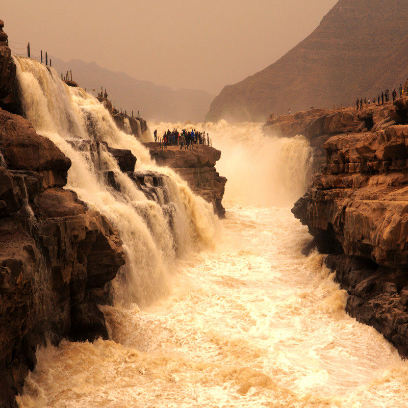 陕西5天4晚跟团游 壶口瀑布延安华清宫兵马俑华山大慈恩寺 - 定制游预订