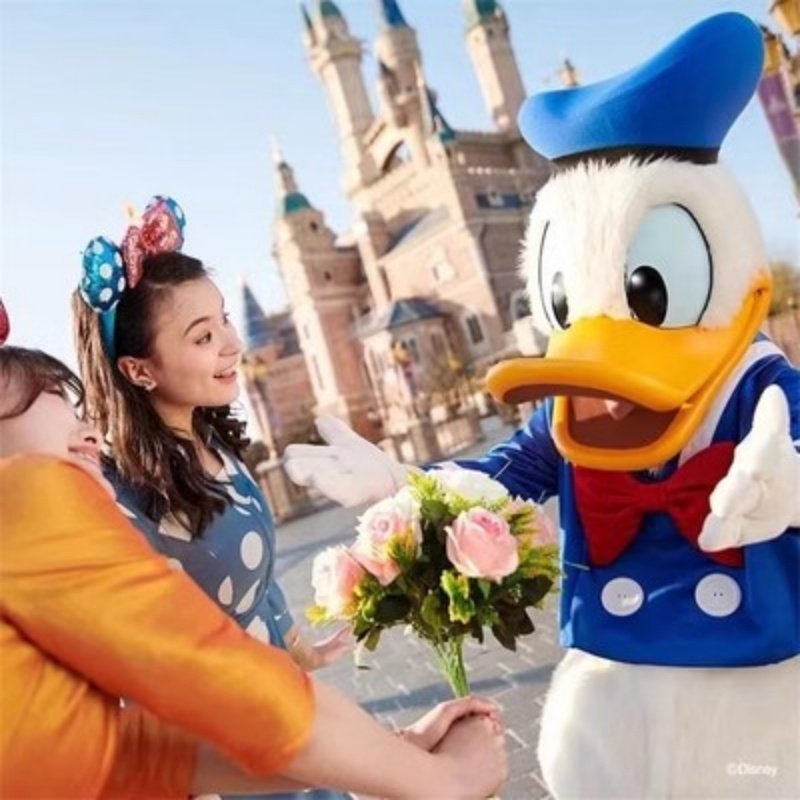 上海迪士尼乐园门票+上海主题乐园万信酒店2晚迪斯尼亲子家庭套票