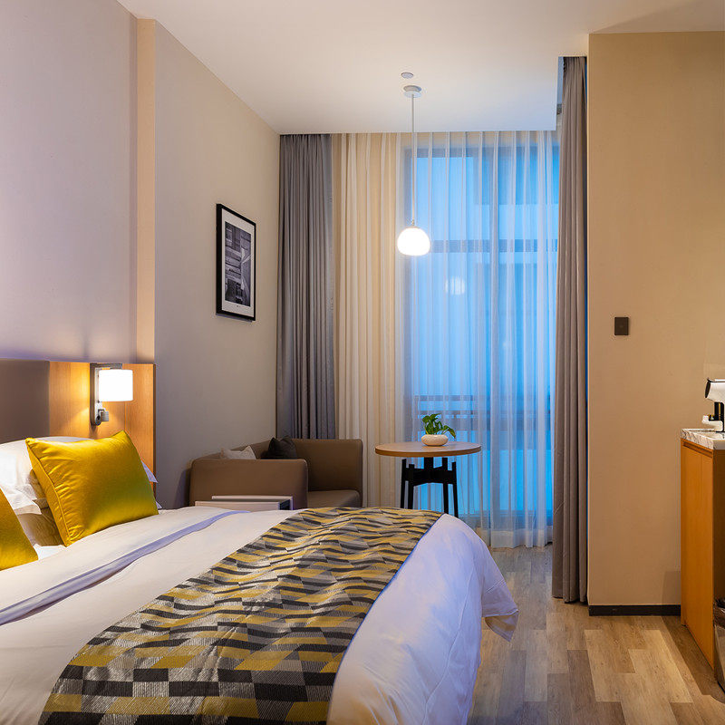 南浔巨人君澜度假酒店1晚+早餐+免费体验民国风服饰+参观美术馆