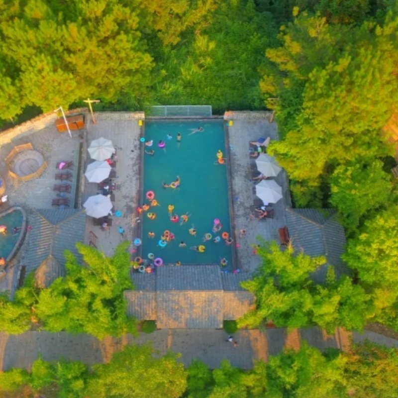 【自驾套餐】三特浪口温泉酒店/崇阳喜悦酒店+2人浪口森林温泉票+2人早餐+2人际华滑雪