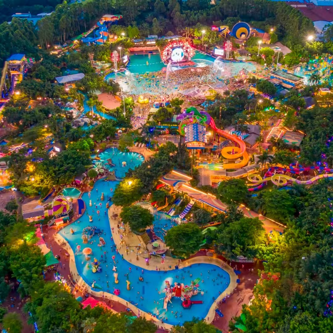 【畅享】广州南湖假日酒店2天1晚豪华大床房+动物世界+水上乐园