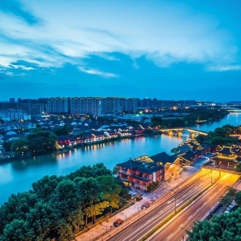 【枕水运河·奢享之旅】5天4晚杭州运河黄龙璀丽酒店+京杭运河游船+香积寺祈福