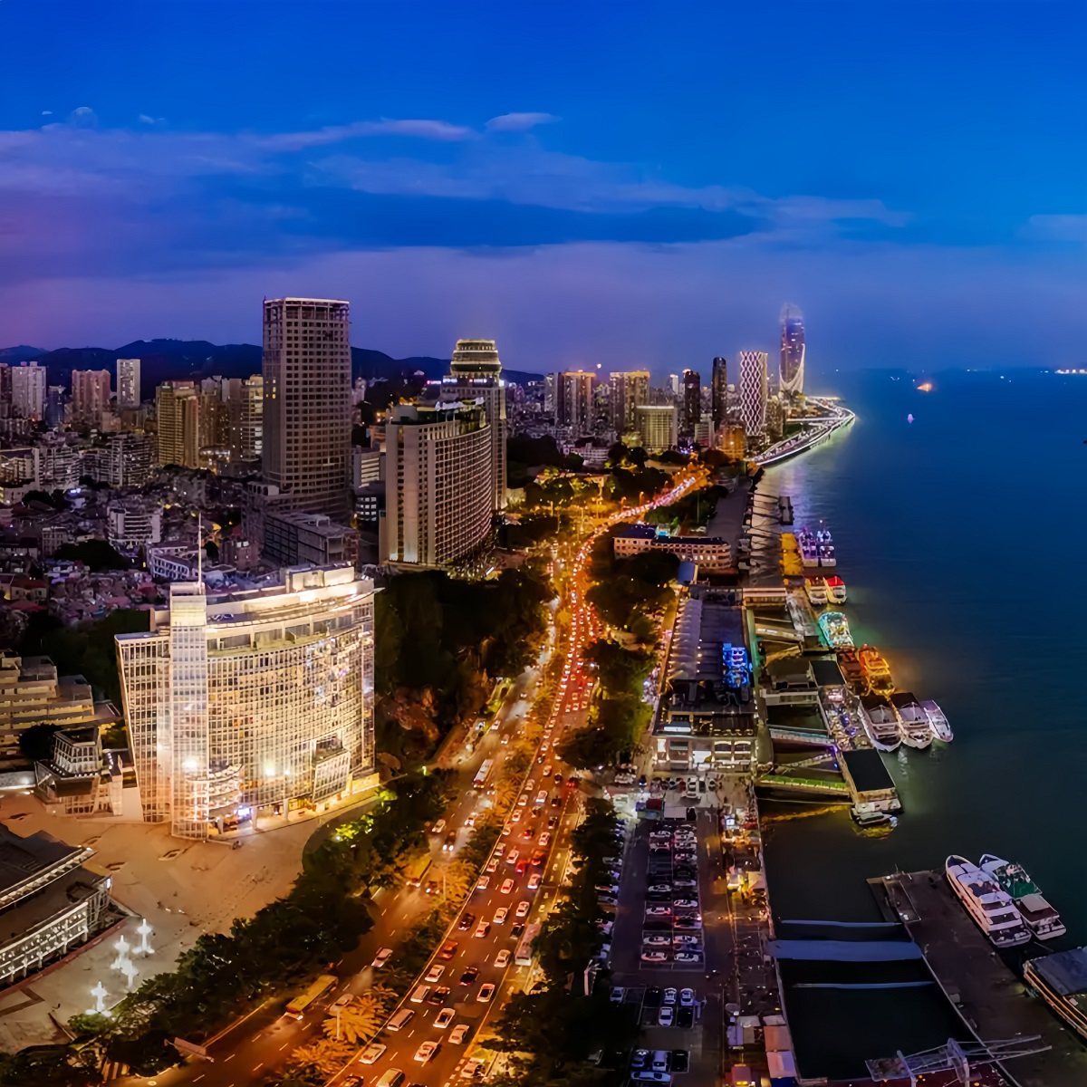 厦门海港英迪格酒店2天1晚丨高级鼓浪屿海景大/双床房 双早丨鼓浪屿船票2张 - 定制游预订