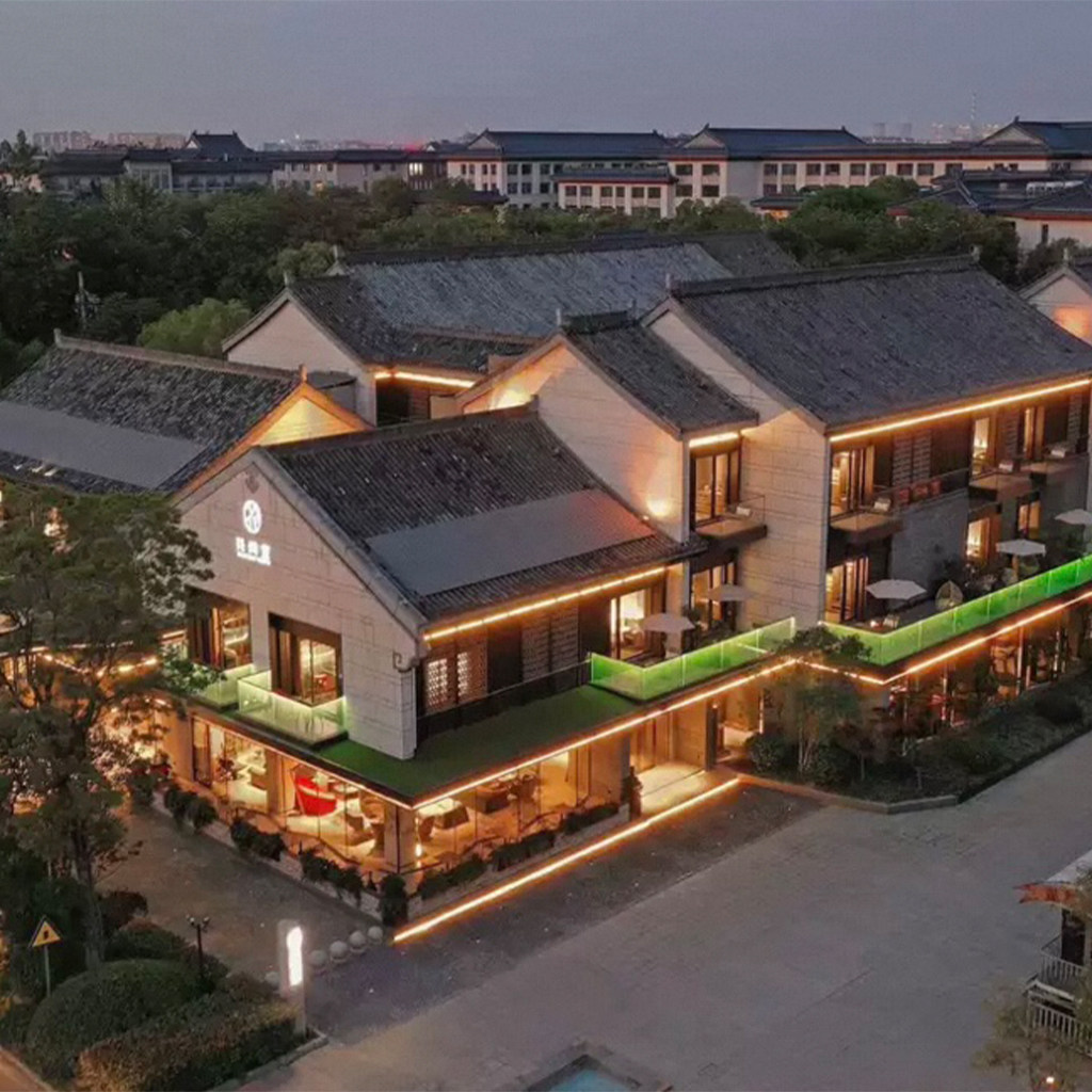 【瘦西湖畔】2晚江苏扬州瘦西湖畔花间堂·新潮里+瘦西湖多园+茱萸湾+海洋馆门票1送1 - 定制游预订