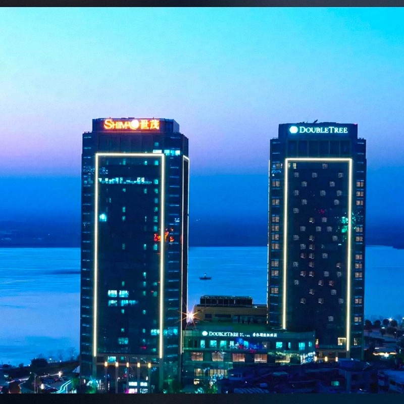 【乐享】芜湖世茂希尔顿逸林酒店豪华江景套房两天一晚+鸠兹古镇