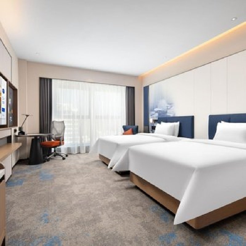 D2天1晚上饶市上饶凤凰大道希尔顿欢朋酒店自由行+婺源月亮湾门票单人酒景套餐