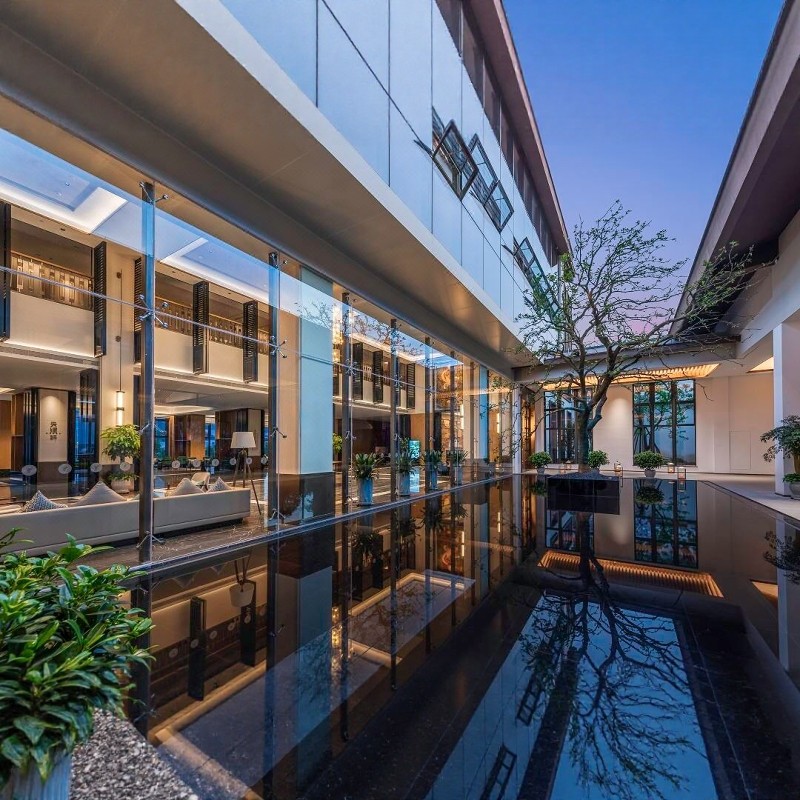 【亲子康养旗舰】4天3晚福建龙岩冠豸君澜度假酒店+冠豸山门票买一赠一 - 定制游预订