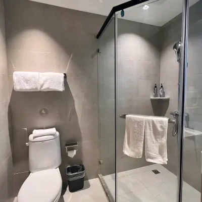 D1天1晚北京如家酒店neo北京十里河周家庄地铁站店自由行+中山公园门票