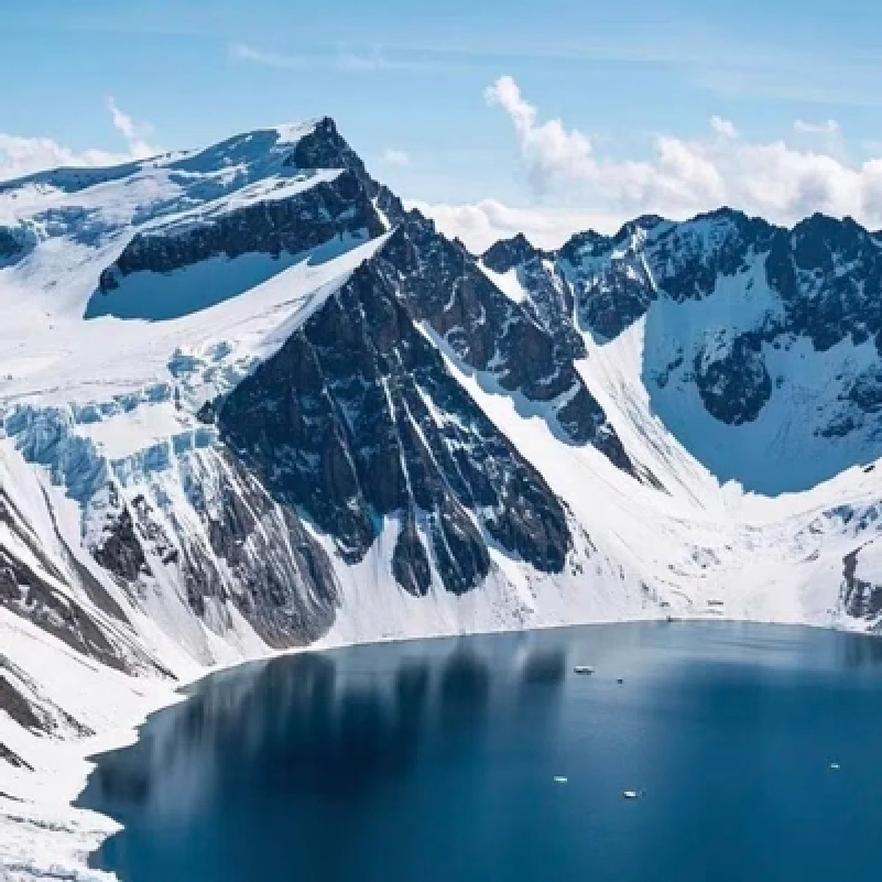 长白山四钻酒店3天2晚自由行+长白山北坡+长白山天池+瀑布+绿渊潭