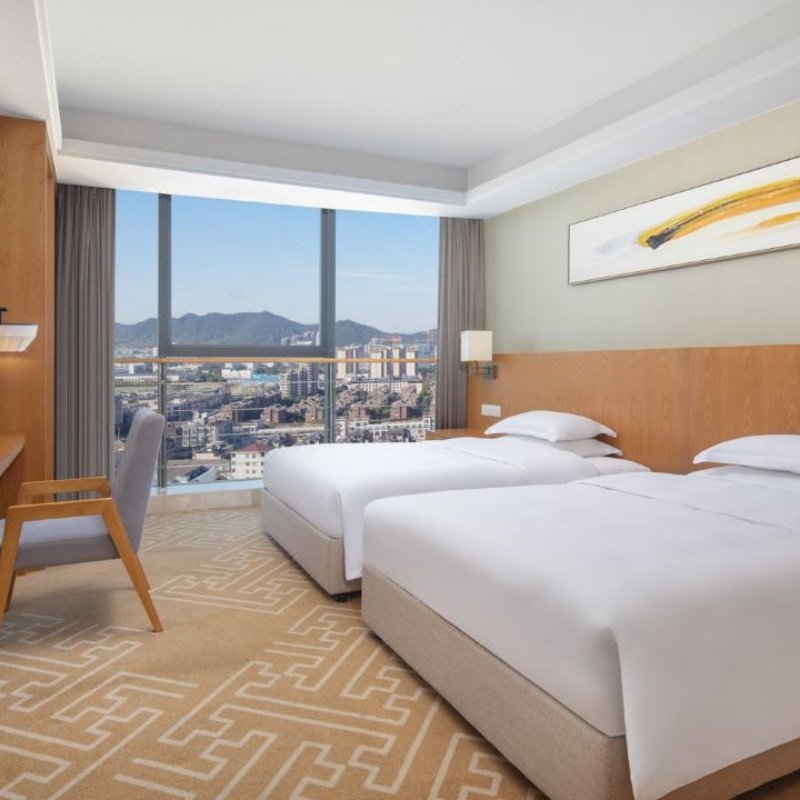 安吉万怡酒店1晚含早+安吉大竹海套餐/精灵之丘套餐