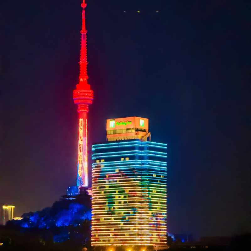 湖北旅游丨武汉江汉路漫心酒店2天1晚套餐含自助早餐+黄鹤楼门票+长江荣耀号游船