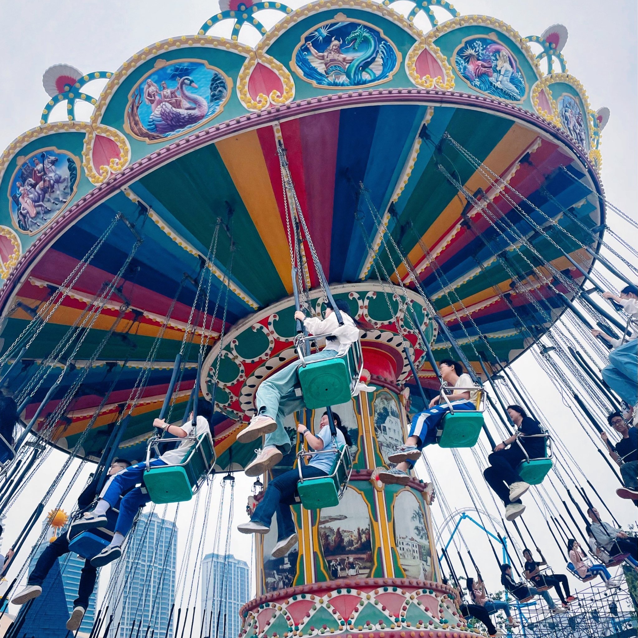 武汉襄投万豪酒店住宿+武汉欢乐谷成人门票 - 定制游预订