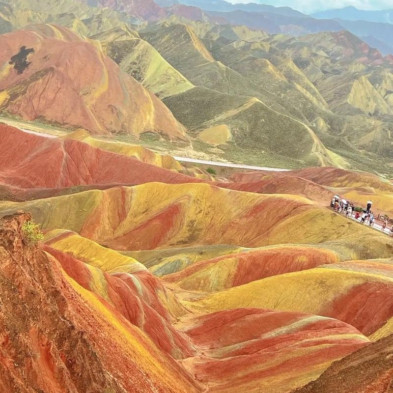 盛华文化国际酒店住宿+张掖七彩丹霞成人门票