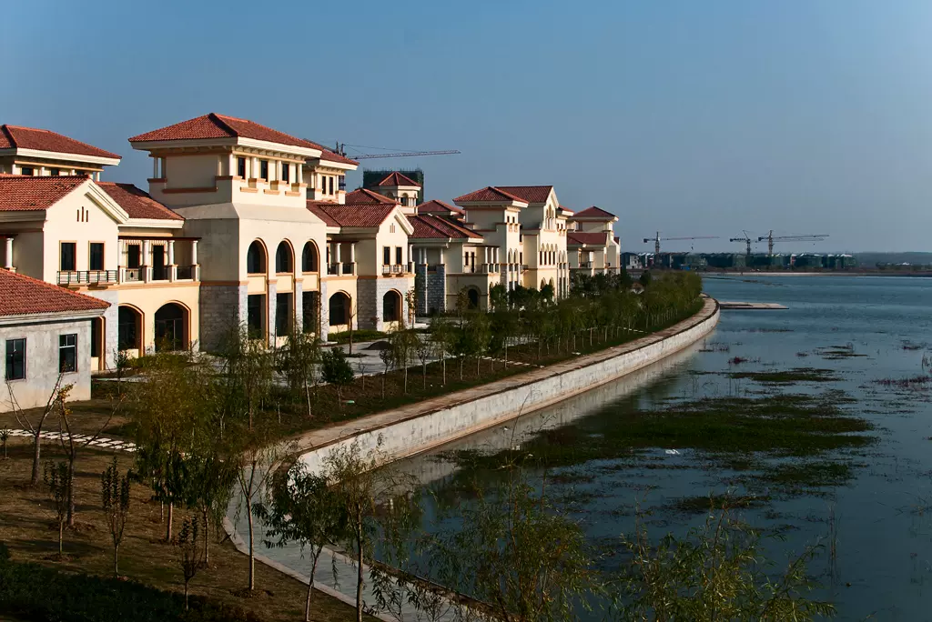 龙泉湖风景区图片