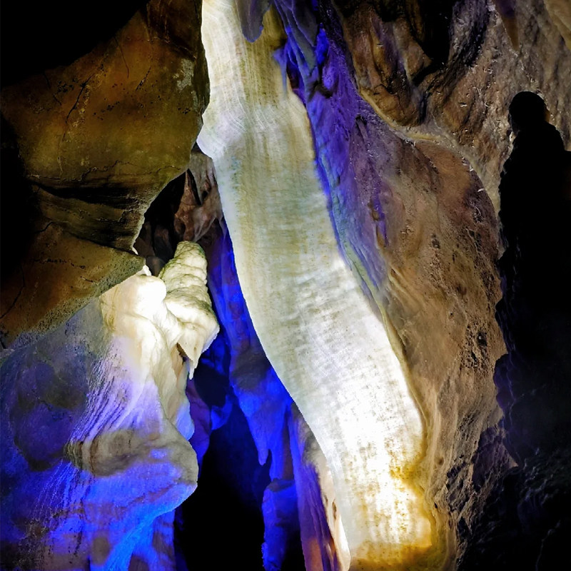 【2大2小】名湖大酒店2天1晚+南天湖+雪玉洞+4人早餐