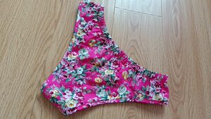 Jiao Beiyi Yun Four Seasons Retro Flower Cotton Comfort Sexy Said Low Low Low Crotching Crotch Female Triangle Women's Pants Head Skin
