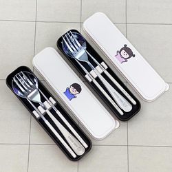 Portable Cutlery Set for Elementary School Students, Three-Piece Set with Chopsticks, Spoon, and Storage Box, for Individual Use by Small, Medium, and Large Children