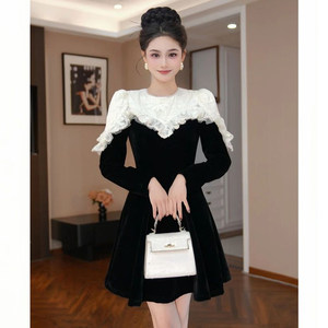 
Elegant and slimming A-line dress with unique splicing of royal sister style, high waist, round neck, small black dress for women